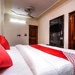 Oyo Forever Banquet & Rooms